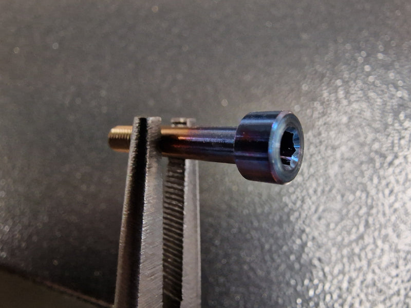 예비 g5 Zenith Flamed-Steel Body 볼트