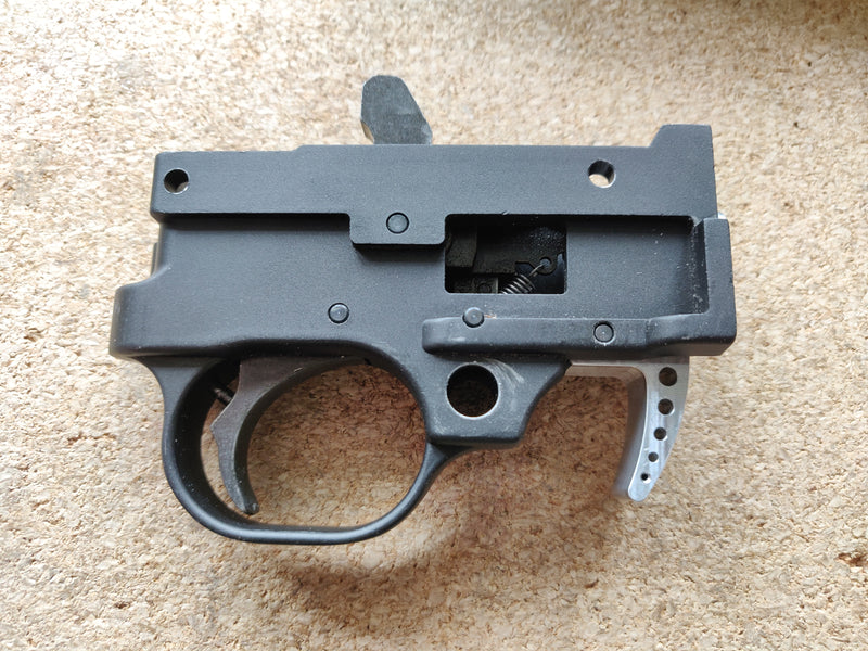 Sickle ™ KC-02 MAG Dźwignia wydania