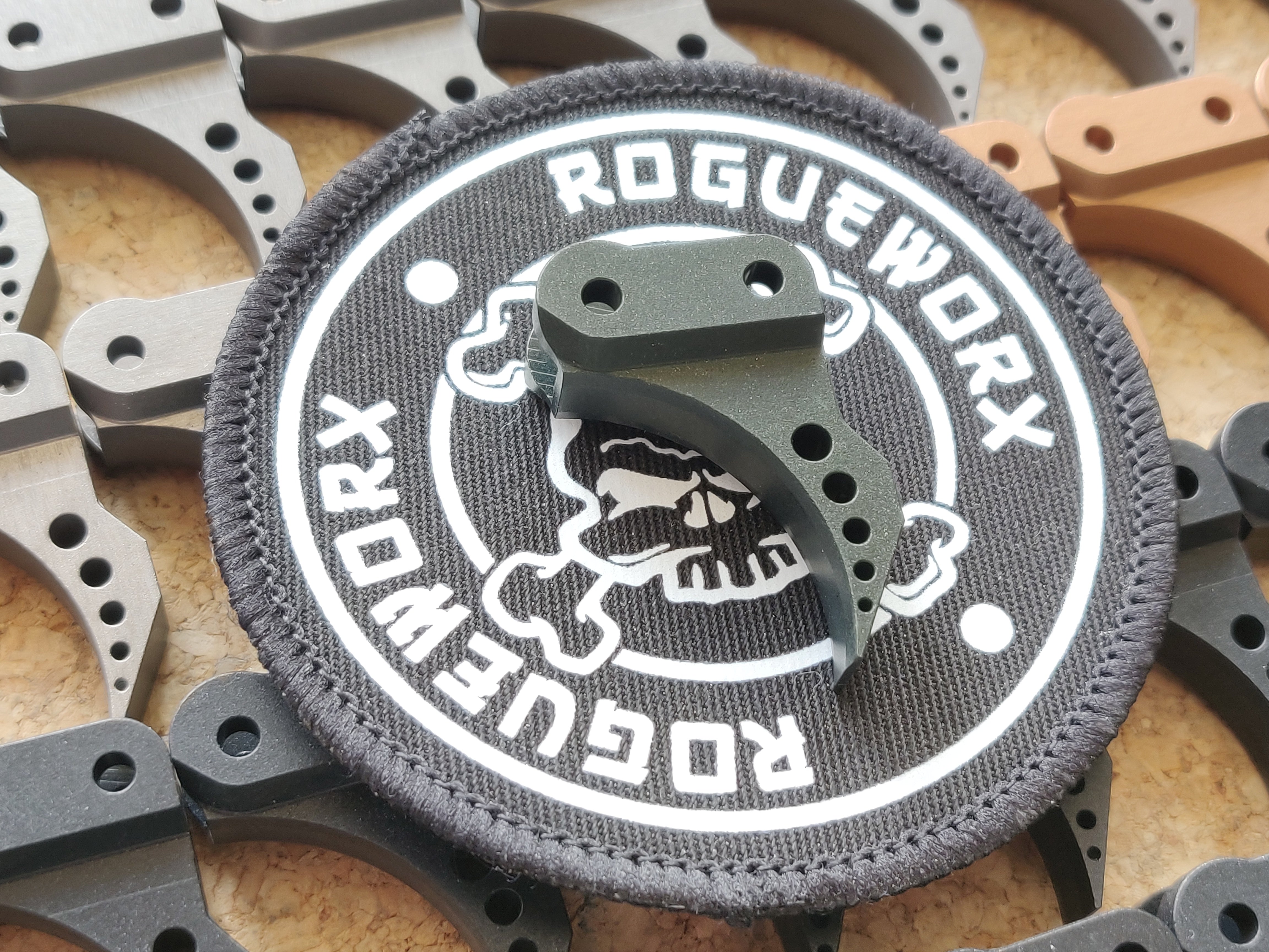 KC-02 TRIGGER FULL UPGRADE SET：FANG アジャスタブルトリガー +